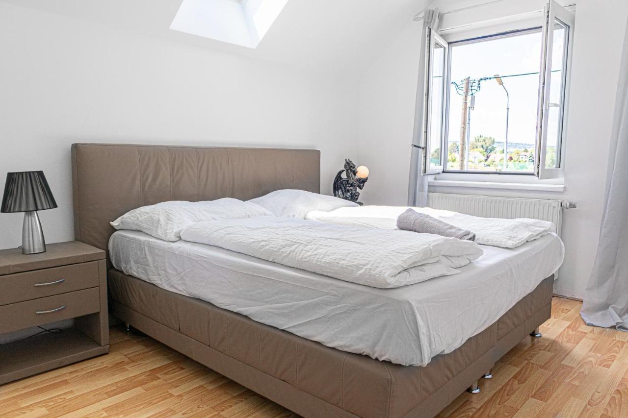 Exquisite Shared Villa - Your Private Room In This Beautiful Home Viena Exterior foto