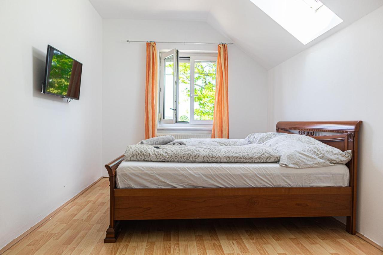Exquisite Shared Villa - Your Private Room In This Beautiful Home Viena Exterior foto