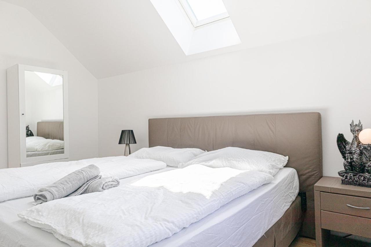 Exquisite Shared Villa - Your Private Room In This Beautiful Home Viena Exterior foto