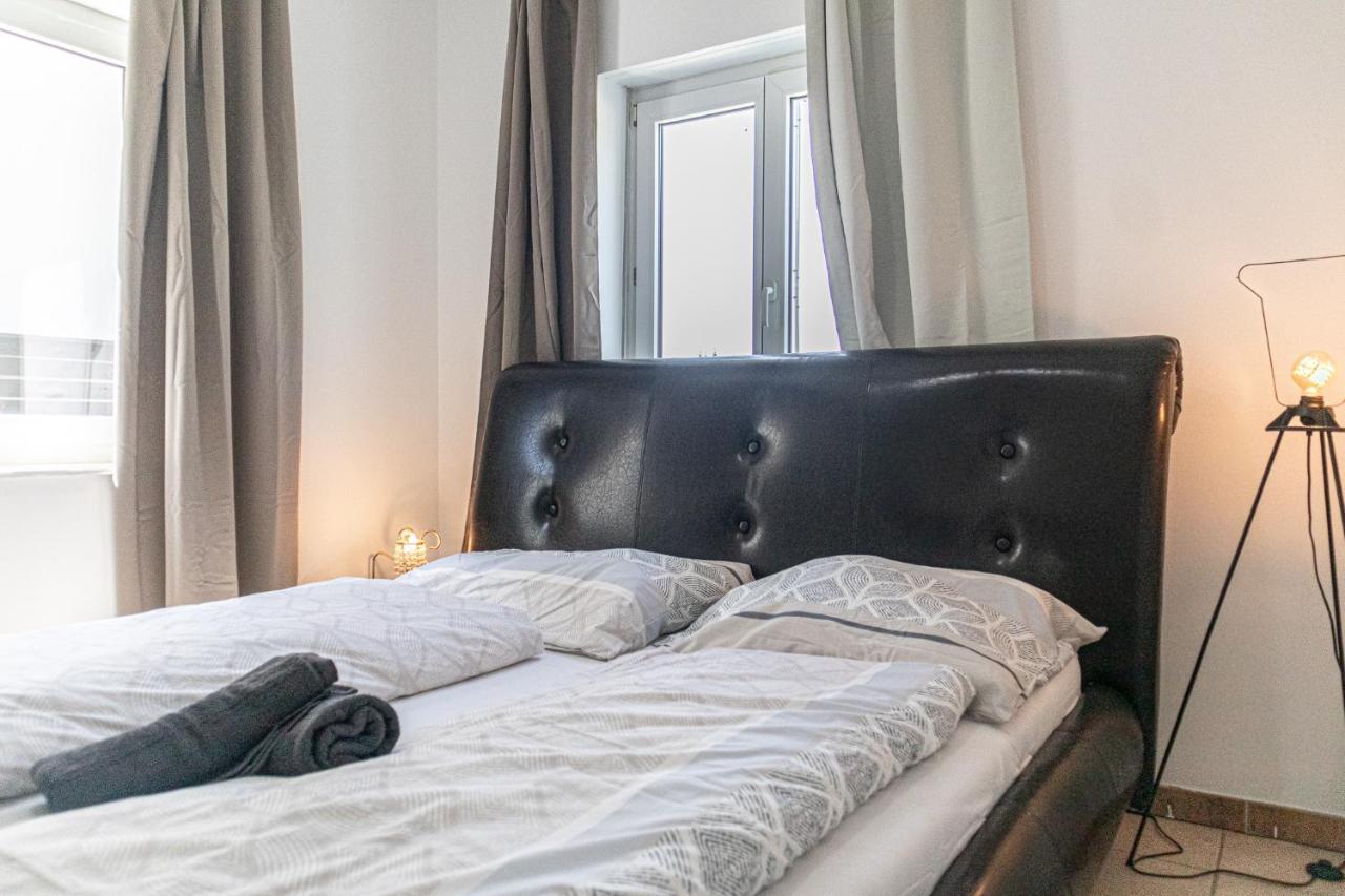 Exquisite Shared Villa - Your Private Room In This Beautiful Home Viena Exterior foto